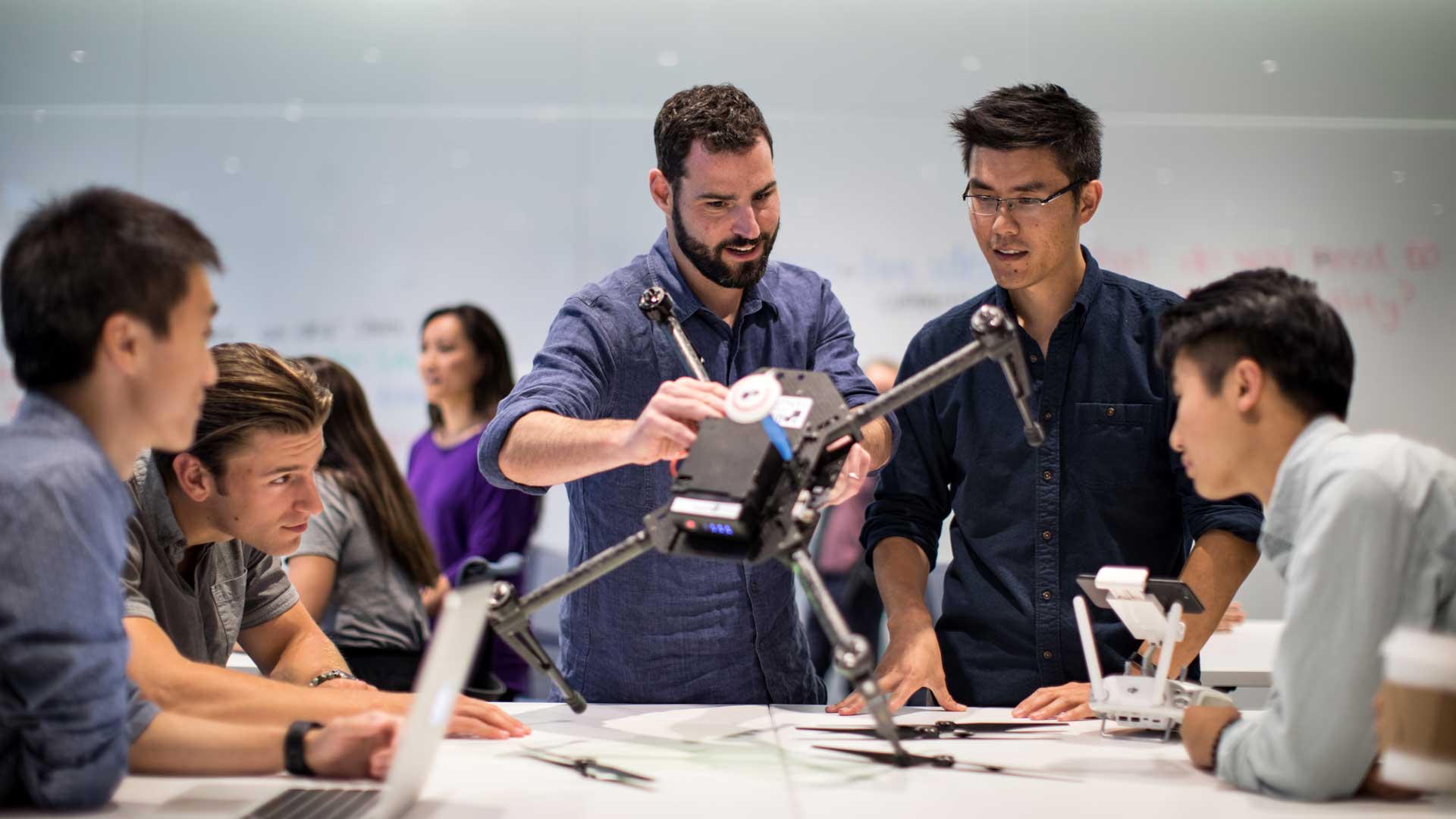 Professor David Schonthal in the classroom with Kellogg students